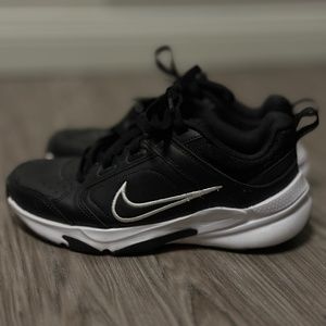 Nike women’s sneakers